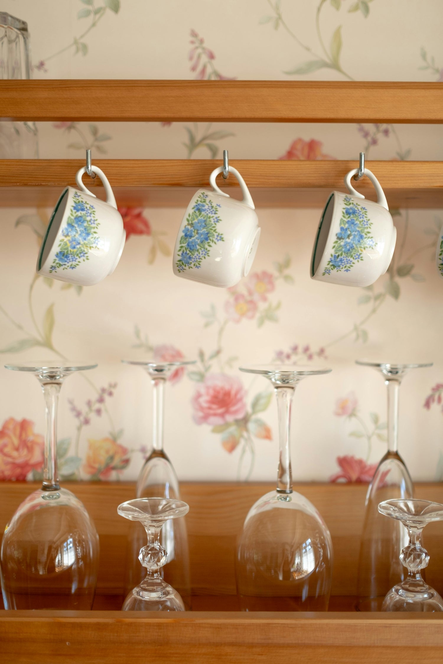 Kitchen Racks and Hardware Organization